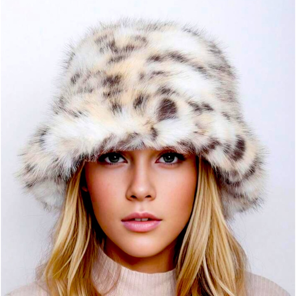 Elegant Faux Fur Bucket Hat
